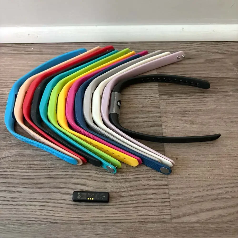 Fitbit Flex Fitness Tracker with 10 Replacement Wristbands Lot